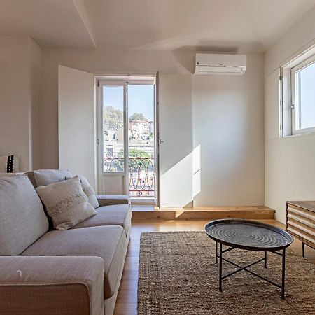 Wonderful Flat Near River W/ Ac By Lovelystay Porto Luaran gambar
