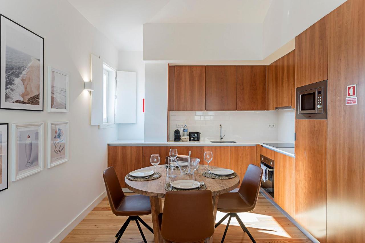 Wonderful Flat Near River W/ Ac By Lovelystay Porto Luaran gambar