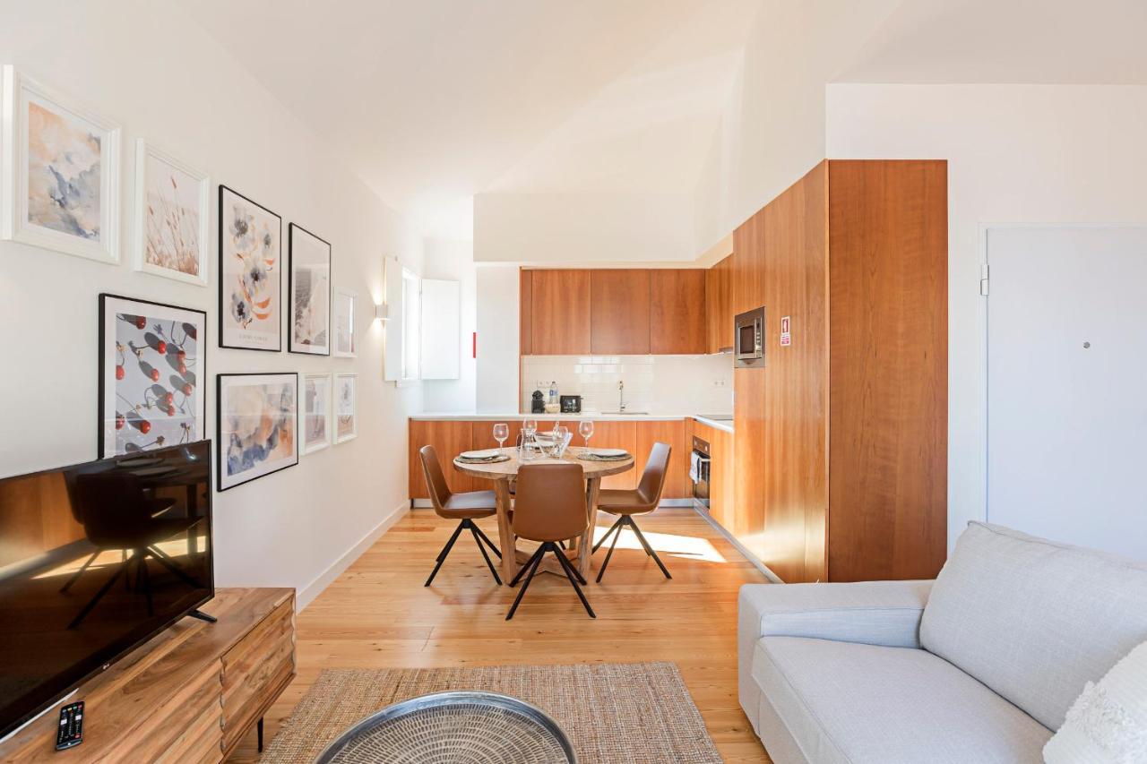 Wonderful Flat Near River W/ Ac By Lovelystay Porto Luaran gambar